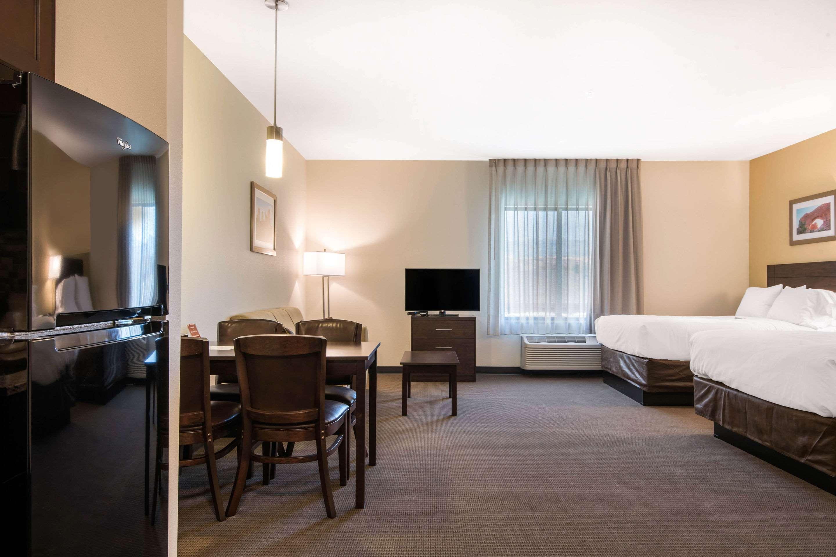 Mainstay Suites Moab Near Arches National Park Экстерьер фото