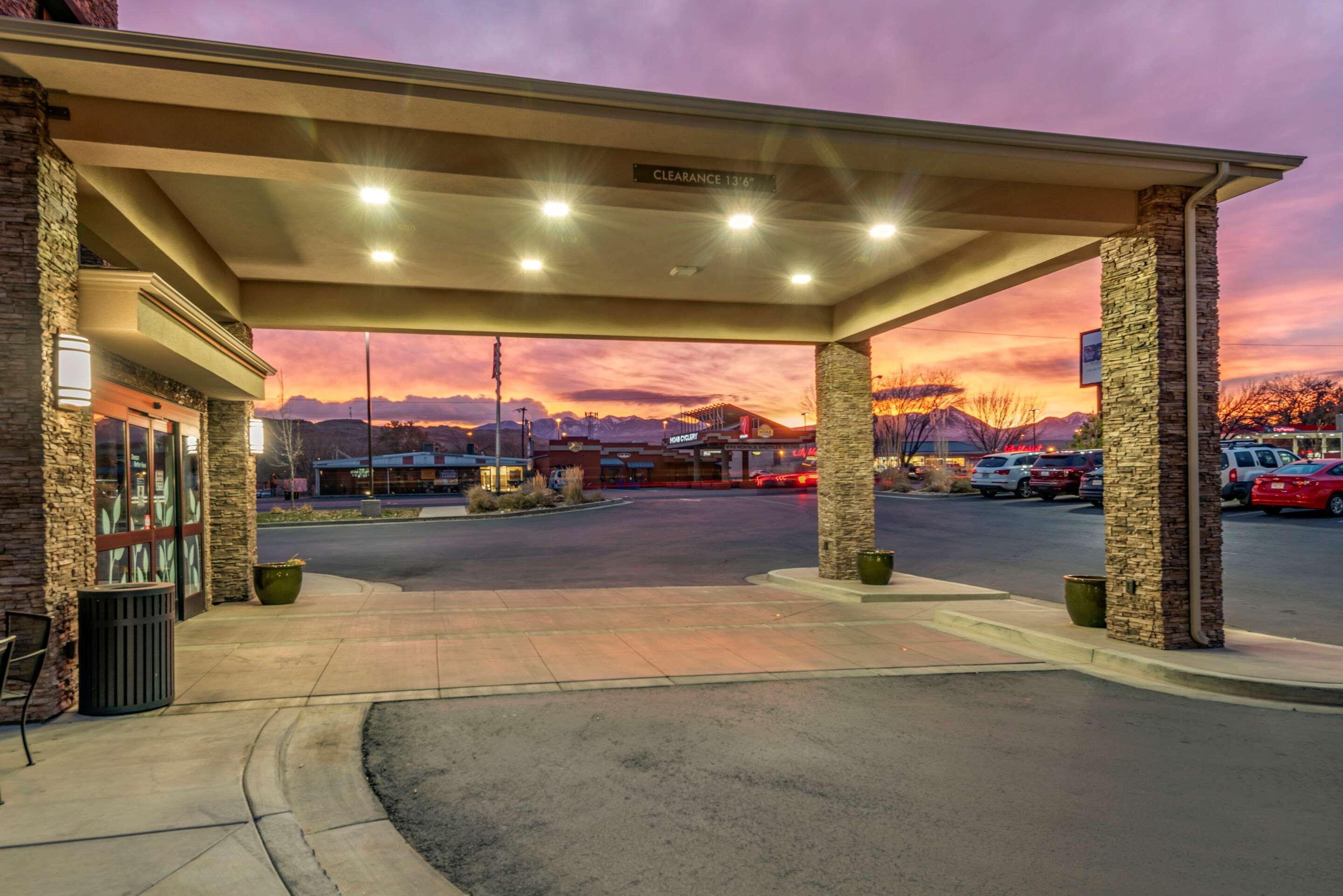 Mainstay Suites Moab Near Arches National Park Экстерьер фото