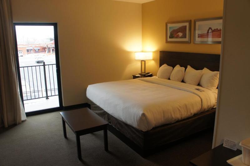 Mainstay Suites Moab Near Arches National Park Экстерьер фото